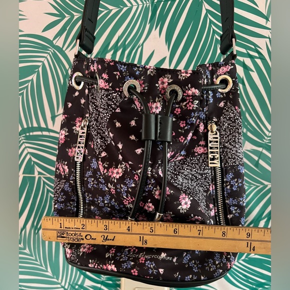 Juicy Couture Melrose Patchwork Bucket Bag - Picture 5 of 11